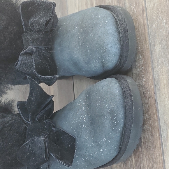 Ugg Gita Twinkle Bow Mini Women Ankle fur booties shoes sz 6 - Picture 5 of 12
